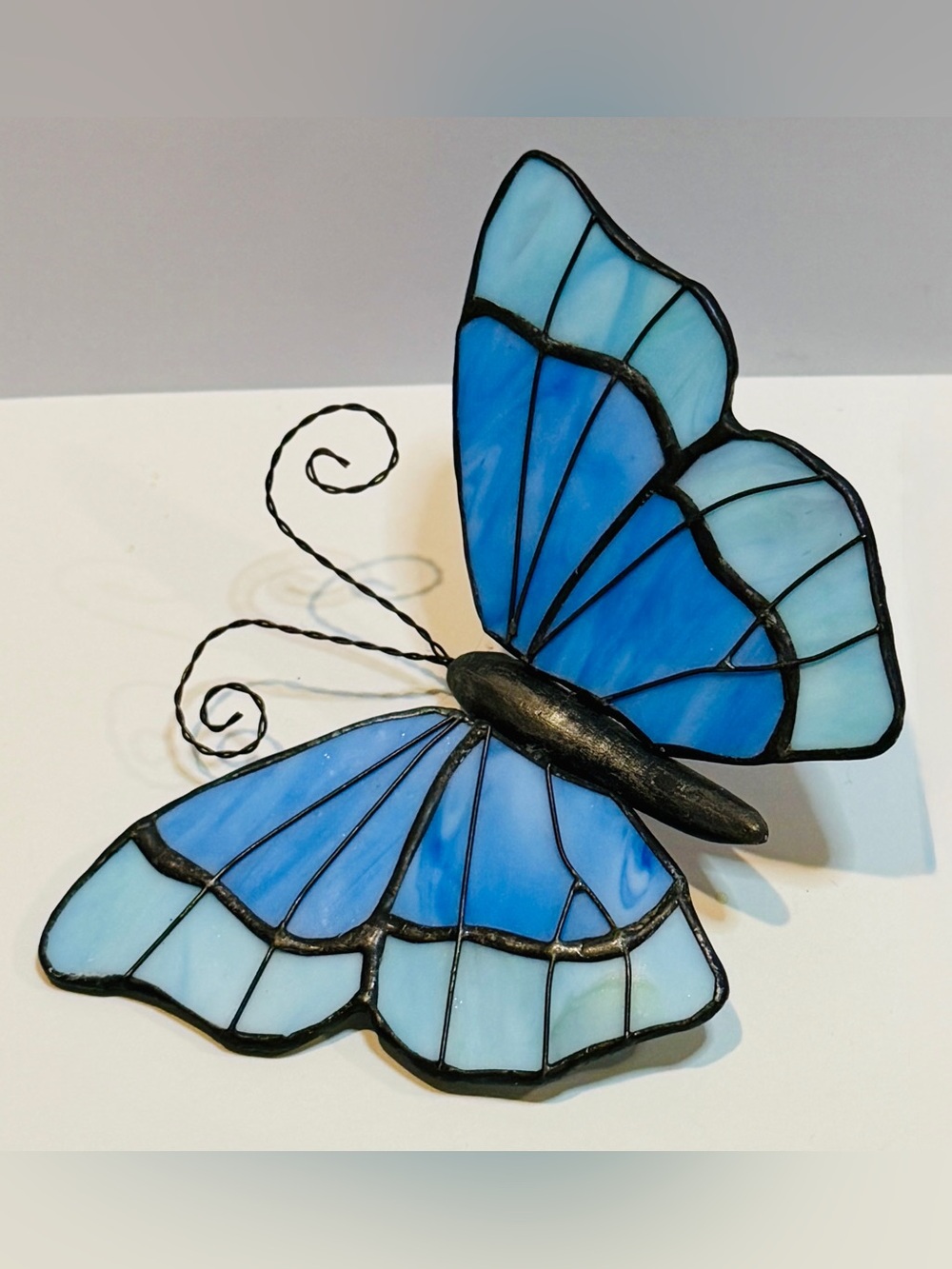 Vintage Style Stained Glass Blue Butterfly Lamp Finial 1/8" Topper Component
